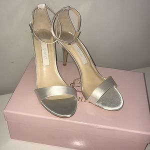 Never been used Kate Whitcomb satin shoes